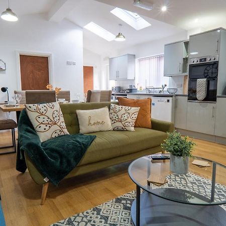 Heartland House, 7 Spacious Bedrooms Sleeps 4 Plus, Near Nec, Jlr,Bhx Бирмингем Экстерьер фото