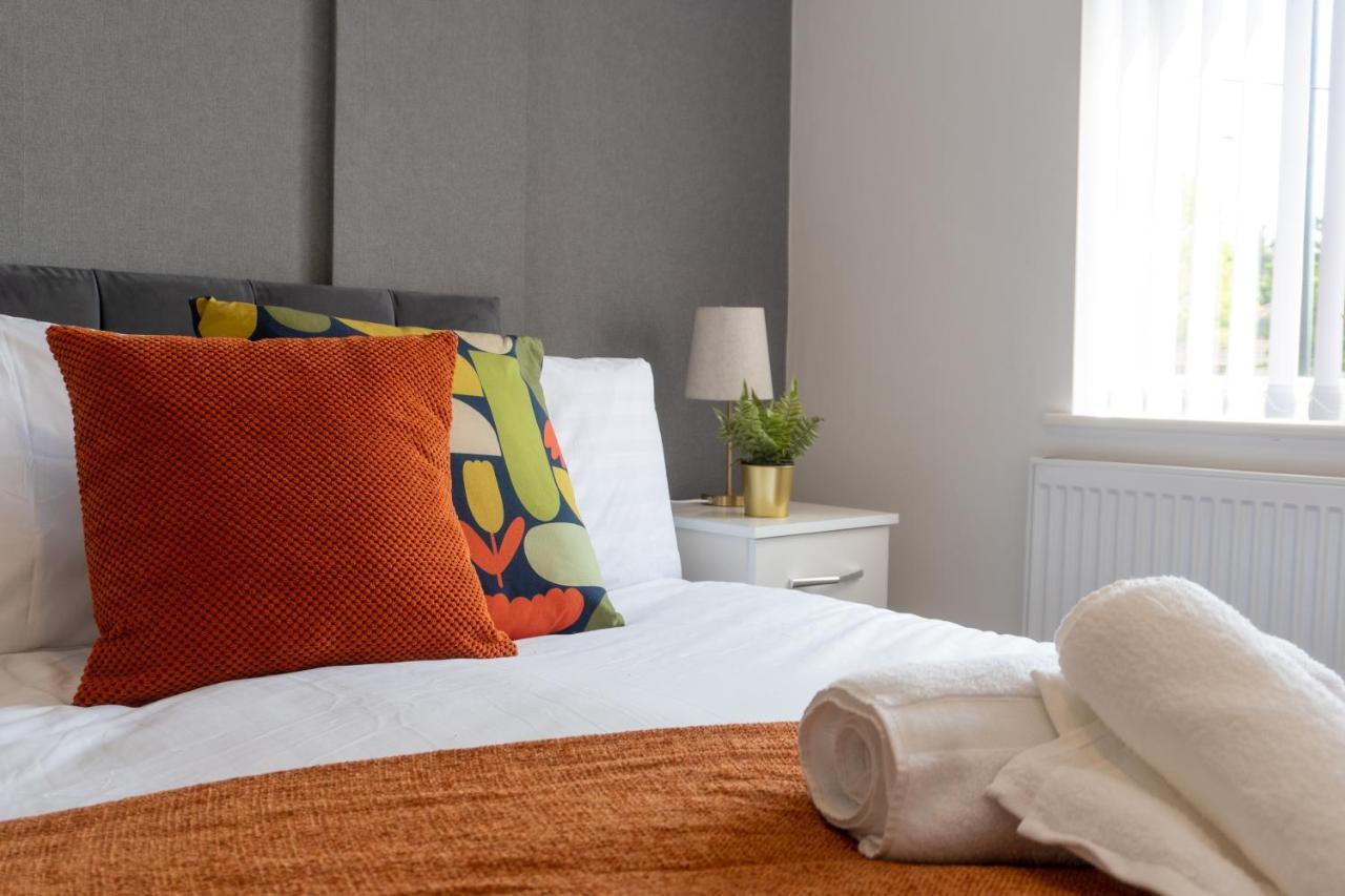 Heartland House, 7 Spacious Bedrooms Sleeps 4 Plus, Near Nec, Jlr,Bhx Бирмингем Экстерьер фото